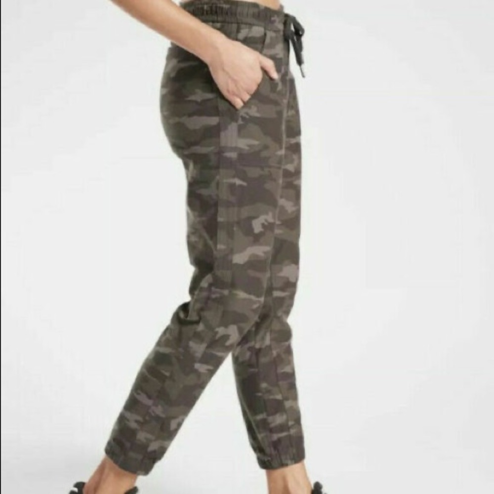 Athleta Farallon Jogger Camo